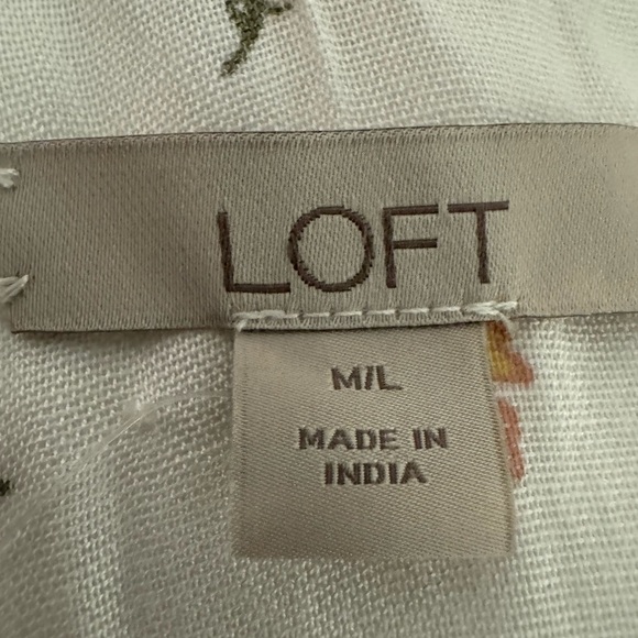 NWT LOFT kimono. Short sleeve, white w/pink flowers. Size M/L - Picture 3 of 10